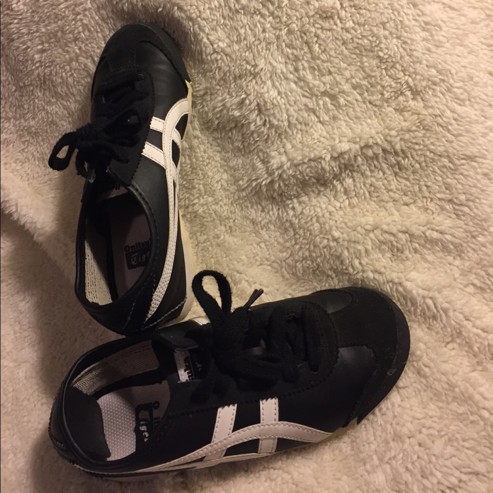 Onitsuka tiger sneakers by ASICS size 1