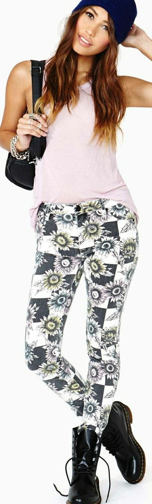 NWOT Nasty Gal Kitty Skinny Jeans