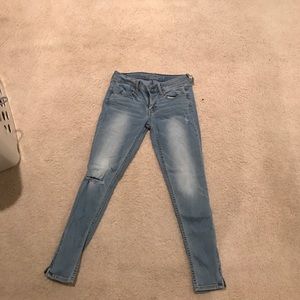 American Eagle Light Wash Distressed Jeans