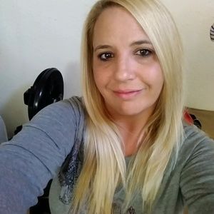 Meet your Posher, Teresa