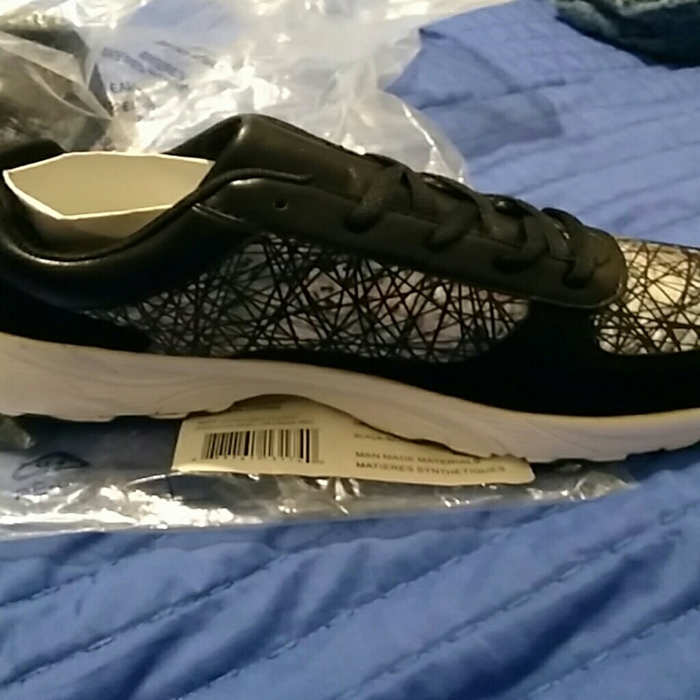 Memory foam impact sneakers