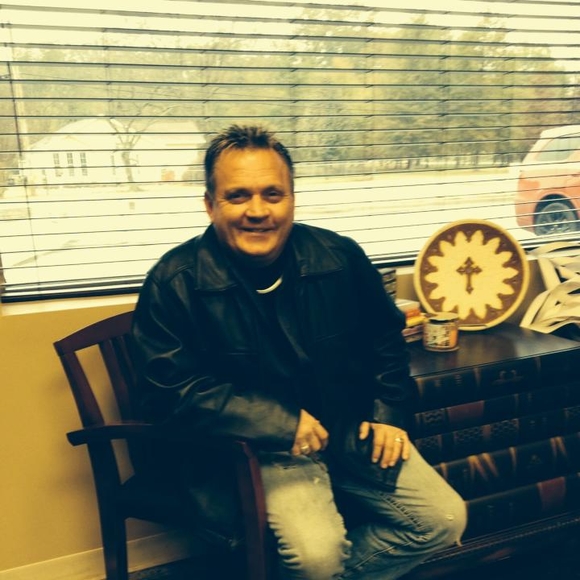 Meet your Posher, Jeff - Picture 1 of 1