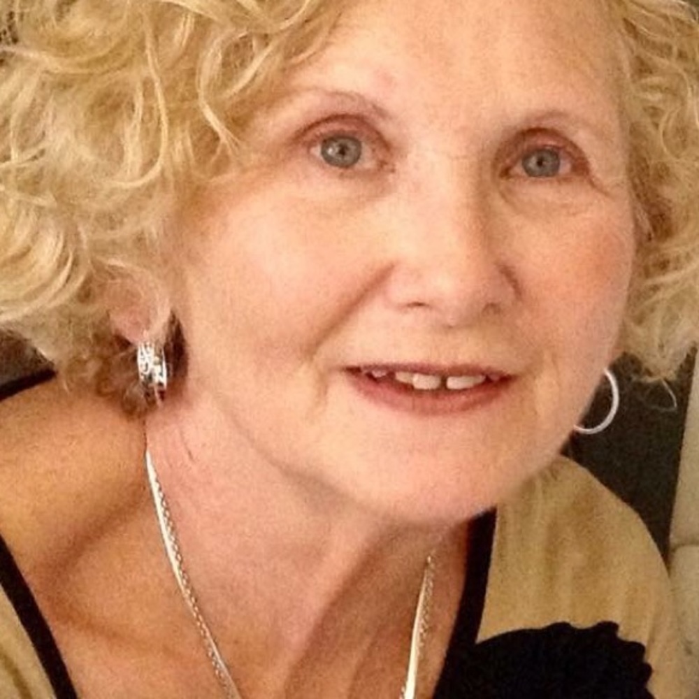 Meet your Posher, Debbie