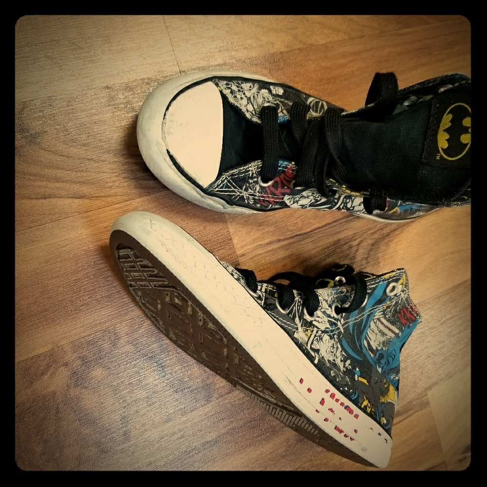 Converse Batman hightops