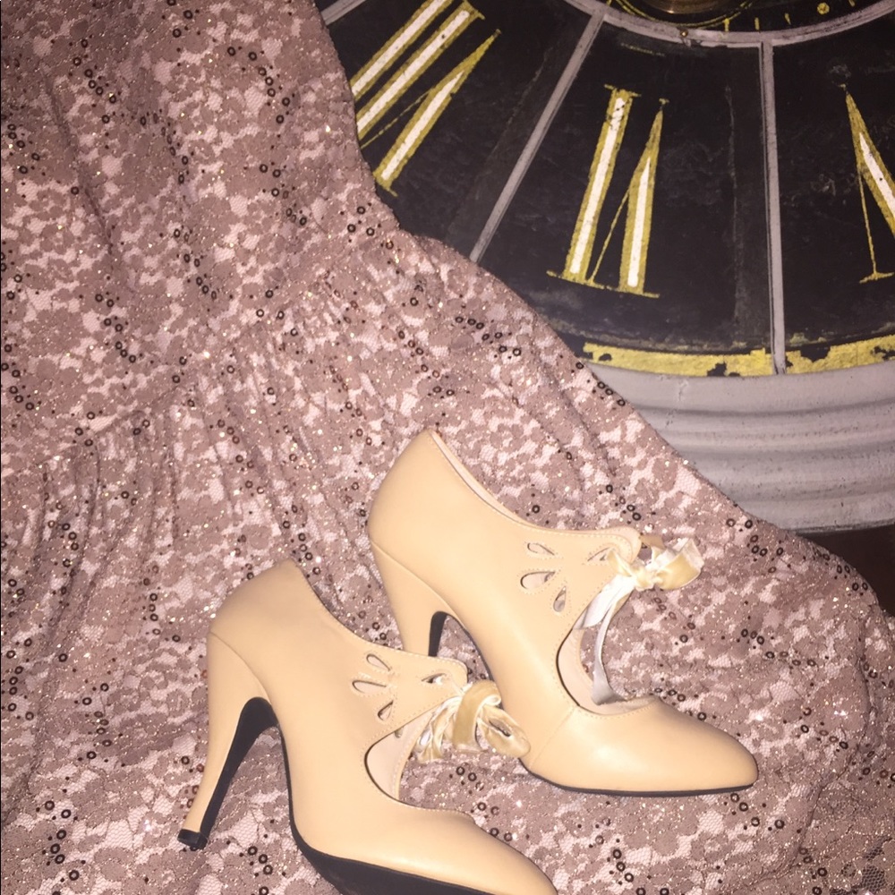 Dolce by Mojo Moxy Hailee 4 inch sassy heels NWOT - Picture 3 of 8