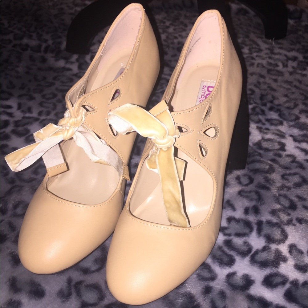 Dolce by Mojo Moxy Hailee 4 inch sassy heels NWOT - Picture 2 of 8