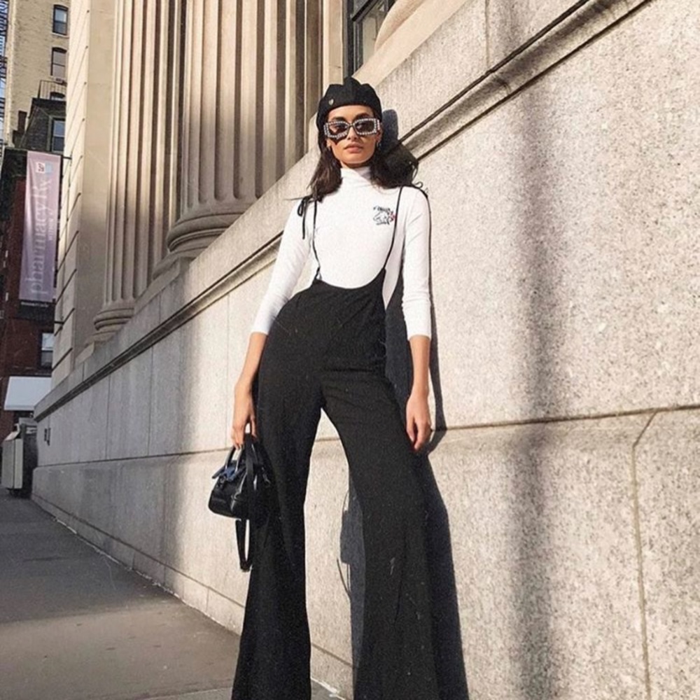 Chic black wide leg overall jumpsuit