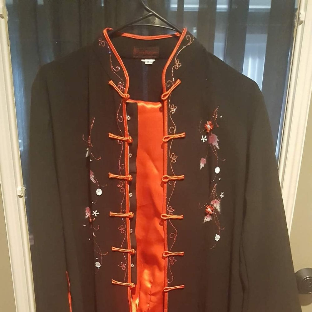 Sold.       Sold.     Sold.  Kimono Lounger