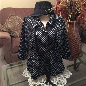 🔥✨Black And White polka Dot 3/4 sleeve jacket✨🔥