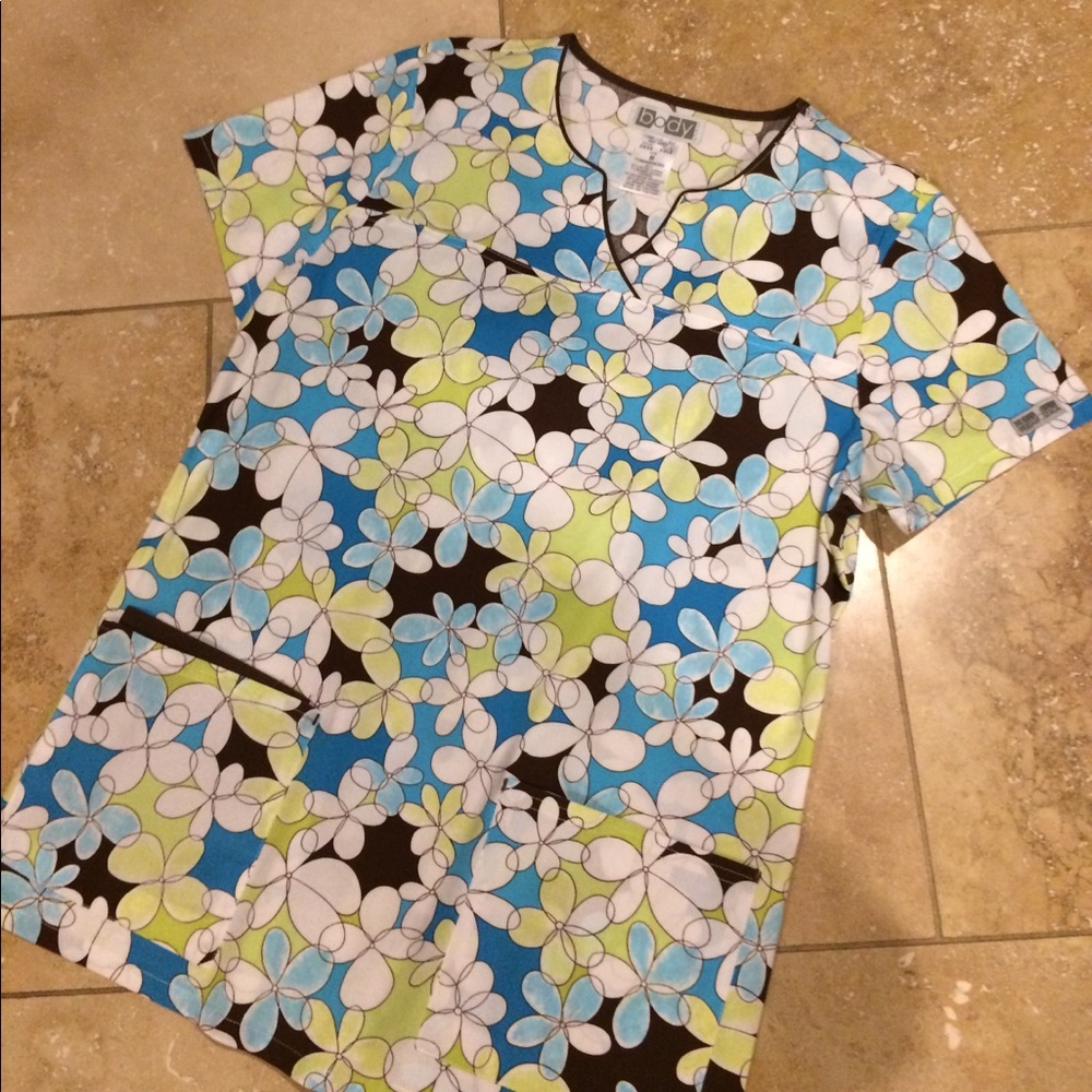 Body Scrub Top - Picture 2 of 2