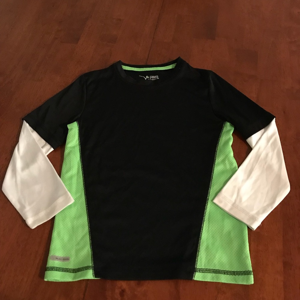 Black and neon green long sleeve boys M (5/6)