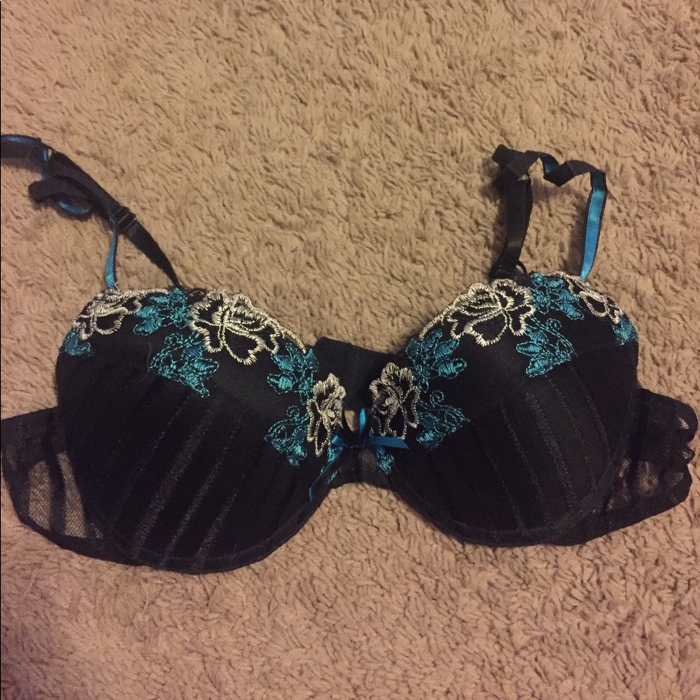 Sophie b bra, size 36B.  Never worn!