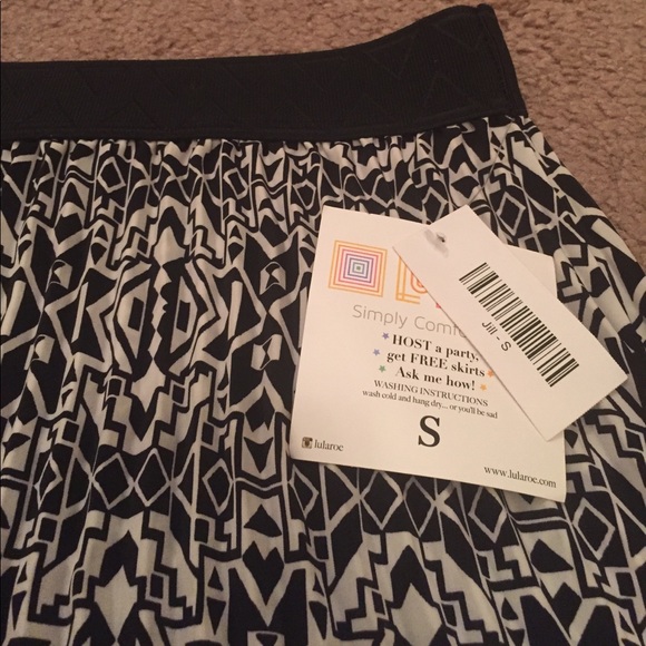 LuLaRoe Patterned Jill Skirt - Picture 2 of 4