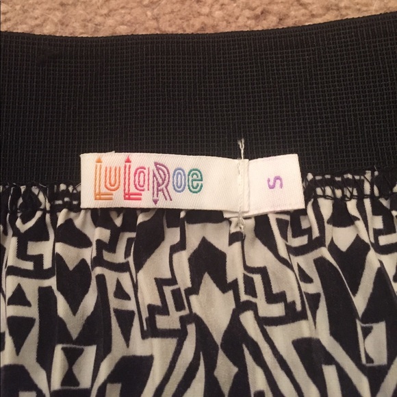 LuLaRoe Patterned Jill Skirt - Picture 3 of 4