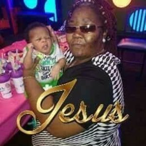 Meet your Posher, Yolanda