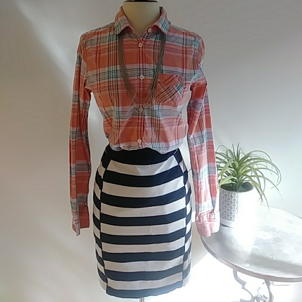 American eagle button down top [0073] - Picture 5 of 5