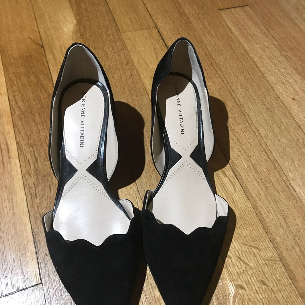 Black velvet kitten heels 7.5