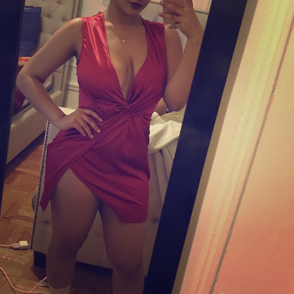 Beautiful fit for a night out ❤️ never worn, tags