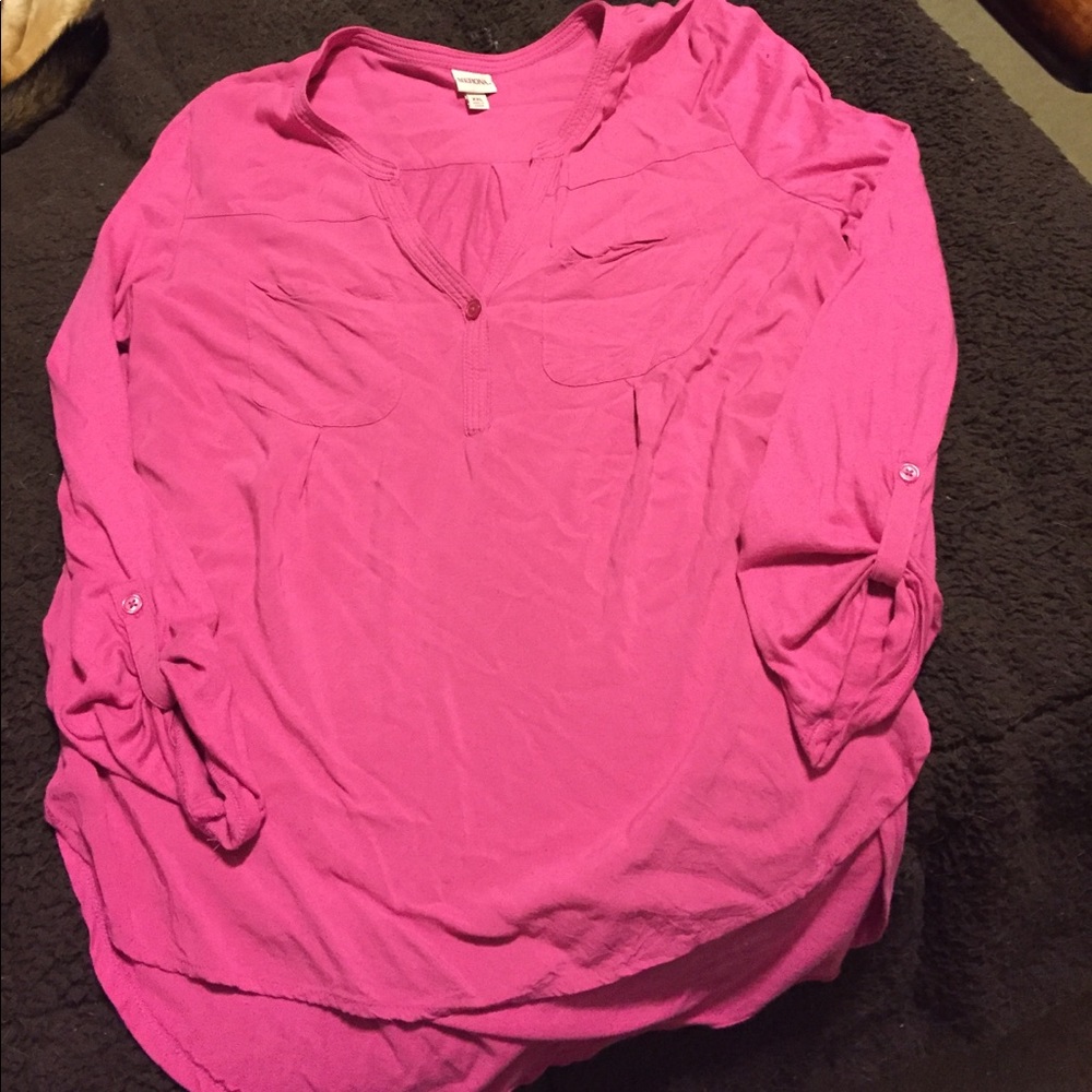 NWT pink light weight tunic with pocket detail