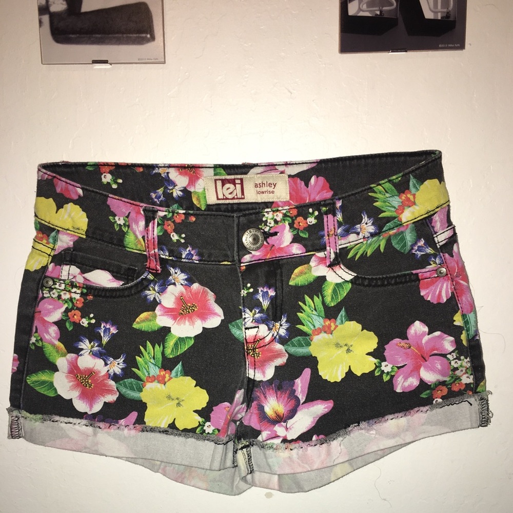 Floral Shorts