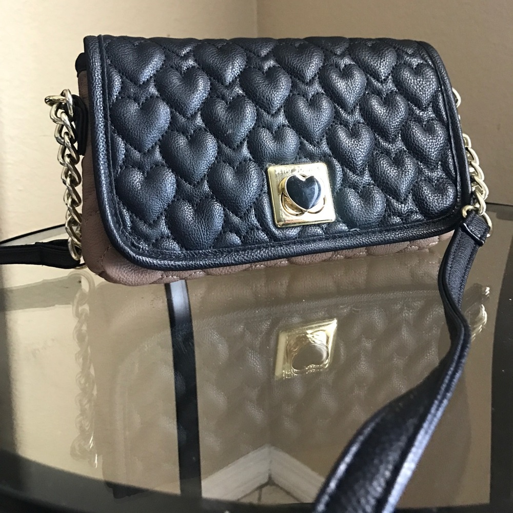 Crossbody bag