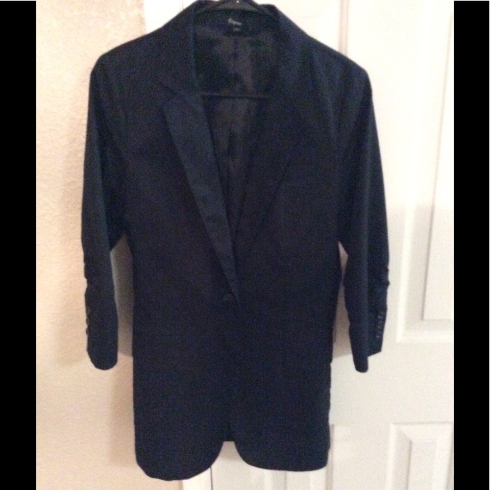 Long black blazer