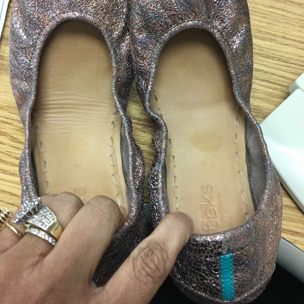 LoveStruck Tieks -EUC