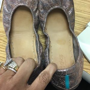 LoveStruck Tieks -EUC