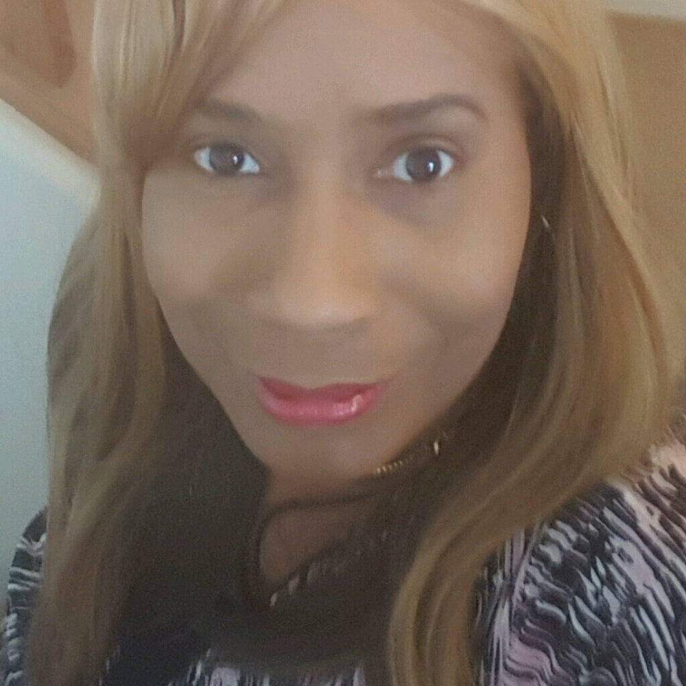 Meet your Posher, Flossie