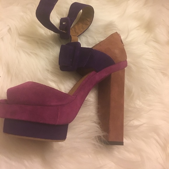 Never worn - Picture 2 of 4