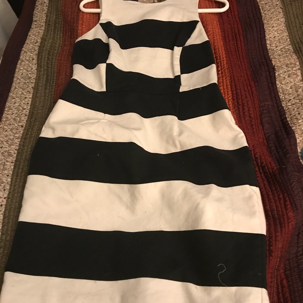 Black and white short sleeve dress Worthington 10