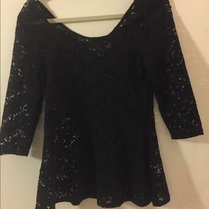 Fit and flare lace black shirt!