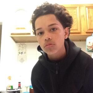 Meet your Posher, Dánieł