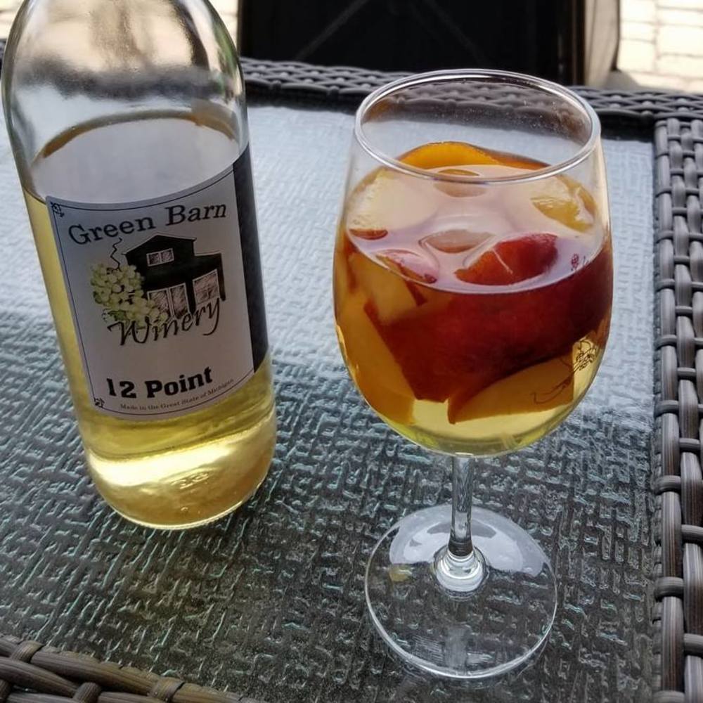 Meet your Posher, Suzanne