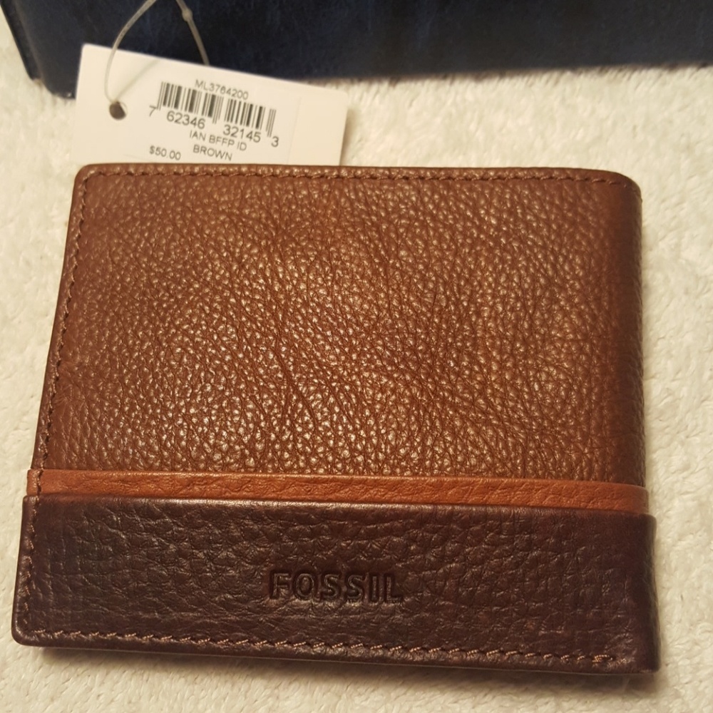 Fossil Wallet