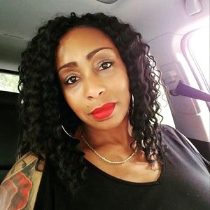 Meet your Posher, Teasha