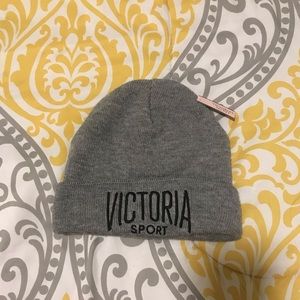 Victoria’s Sport beanie