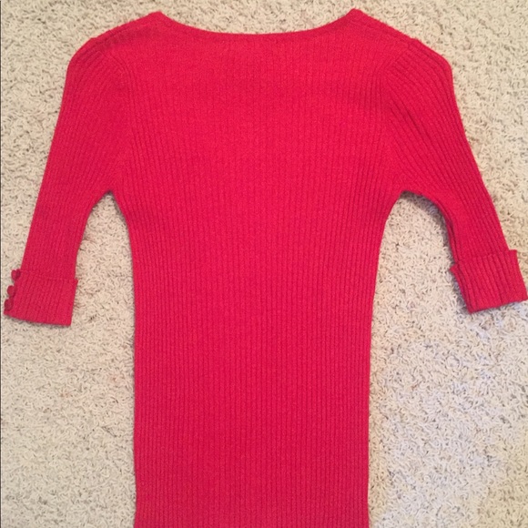 Red sweater - Picture 2 of 4