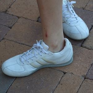 Adidas three stripes shoes vintage with some use