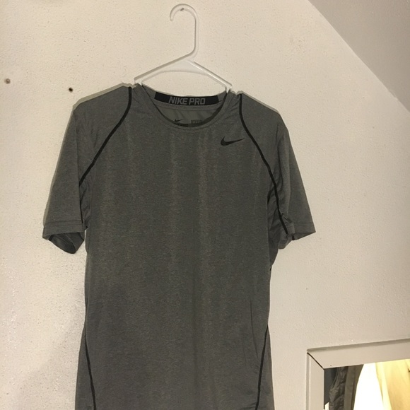 Nike Pro Dri-Fit Shirts -1 grey 1 black both M - Picture 5 of 5