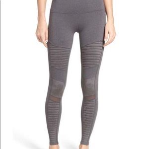 Alo yoga leggings