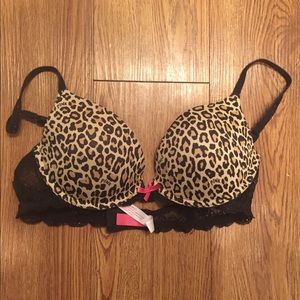 PINK Victoria’s Secret leopard print push up bra