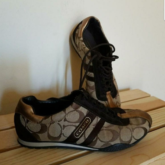 Coach Snickers - Picture 2 of 5