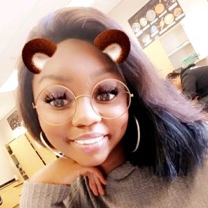 Meet your Posher, Jamela