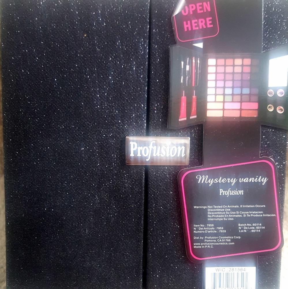Make up kit