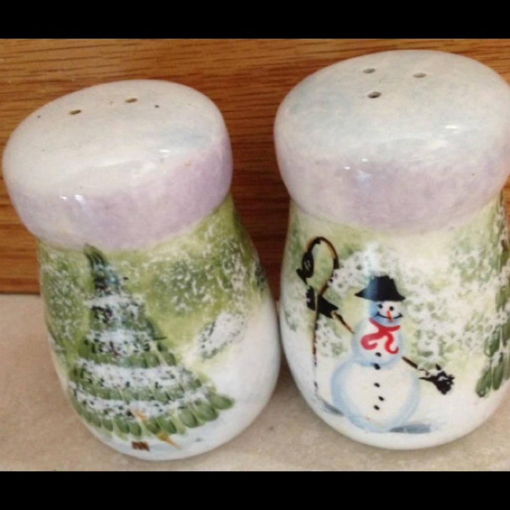 Winter scene ⛄️🎄S&P Shakers, in Time for Holidays
