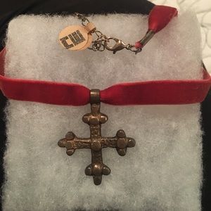 Cross Choker