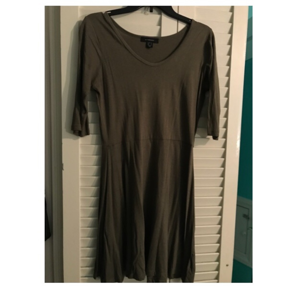 Khaki green T-shirt dress