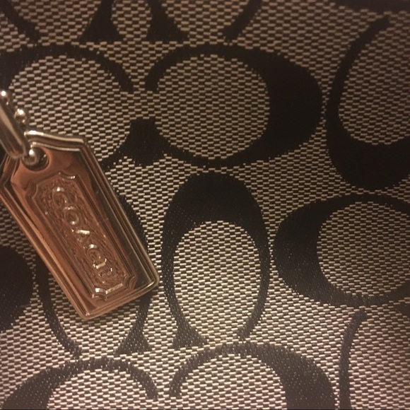 Coach - Picture 2 of 4