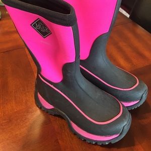 Muck boots